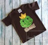 Toadally Charming saying frog prince shabby chic bean stitch applique machine embroidery design