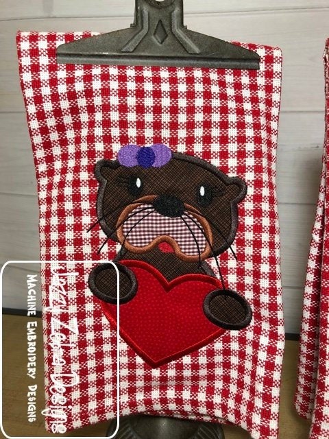 Girl Otter with heart appliqué machine embroidery design